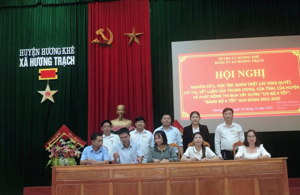 Đảng ủy xã Hương Trạch tổ chức quán triệt các NQ, CT của các cấp
